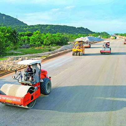 Thúc đẩy giải ngân đầu tư công ngay từ đầu năm