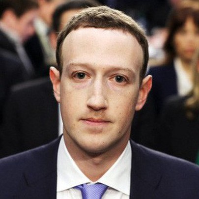 Thượng nghị sĩ Mỹ hỏi Mark Zuckerberg vì sao lại xóa fanpage gà rán ưa thích của ông