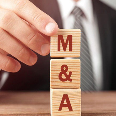 Thương vụ niêm yết cửa sau ấn tượng: Tăng vốn lên 50 lần để mua công ty bất động sản, một công ty in sách nâng giá trị lên hơn 4.400 tỷ đồng