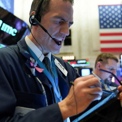 Tiết lộ đầu tư mới nhất của Warren Buffett giúp Dow Jones chạm đỉnh lịch sử dù cổ phiếu công nghệ rớt điểm