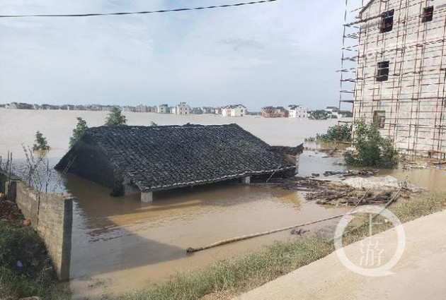 Tỉnh Giang Tây (Trung Quốc) bước vào “trạng thái thời chiến” chống lũ - Ảnh 1.