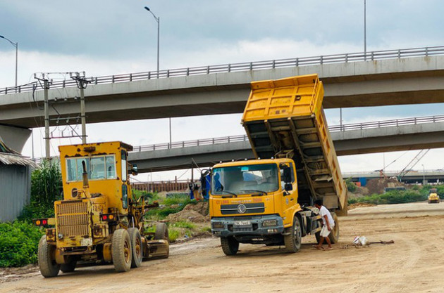 Toàn cảnh đại công trường 402 tỷ đồng nối vành đai 3 với cao tốc Hà Nội - Hải Phòng - Ảnh 5.