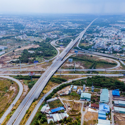 Toàn cảnh hạ tầng giao thông khu Đông với nhiều tuyến đường sắp được mở rộng: Nơi đang chuẩn bị trở thành “thành phố trong TP.HCM”