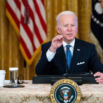 Tổng thống Biden gọi phóng viên là "thằng khốn ngu ngốc" khi bị hỏi về lạm phát