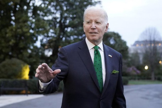 Tổng thống Joe Biden lần đầu tiên dùng quyền phủ quyết