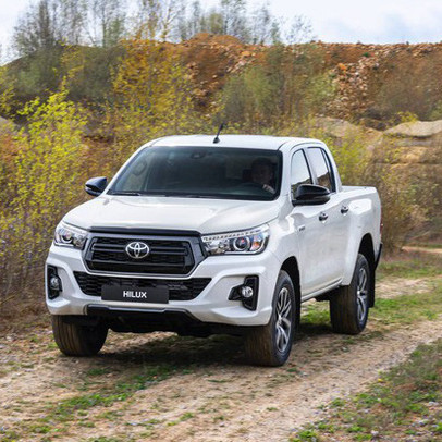 Toyota triệu hồi loạt xe bán tải Hilux tại Việt Nam