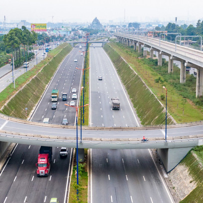 TPHCM xem xét đầu tư hàng loạt dự án giao thông quy mô lớn