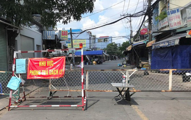 TPHCM yêu cầu các chợ đang đóng cửa tổ chức bán lương thực, thực phẩm thiết yếu - Ảnh 2.