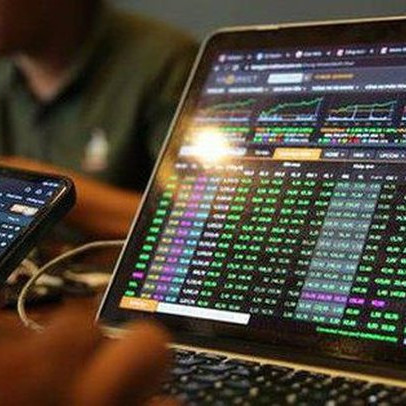 TPS: Sự trở lại của “dòng tiền chuyên nghiệp” thúc đẩy VN-Index tiếp tục hồi phục mạnh mẽ