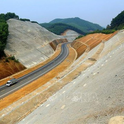 Trên 11.800 tỷ đồng thực hiện dự án cao tốc Bắc - Nam, đoạn Vân Phong - Nha Trang