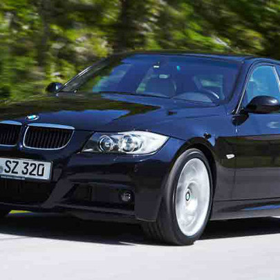 Triệu hồi gần 900 xe BMW Series 3 E90/E93 do lỗi quạt gió máy lạnh