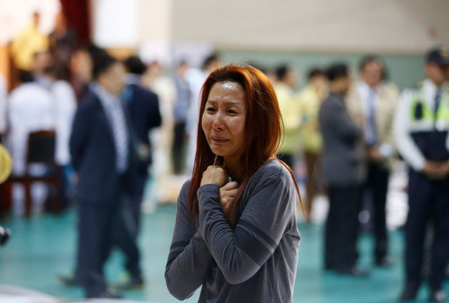 Tròn 8 năm vụ chìm phà Sewol - thảm kịch tồi tệ ám ảnh Hàn Quốc: Bi thương vẫn còn với người ở lại đang đau đáu tìm câu trả lời dưới đáy biển - Ảnh 4.