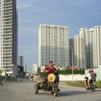 “Trông người, ngẫm ta”, ngân hàng Việt đang cho vay bất động sản ở mức độ nào?