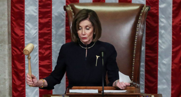 Trump tố Pelosi đang “làm mọi thứ” để trì hoãn phiên tòa Thượng viện - Ảnh 1.