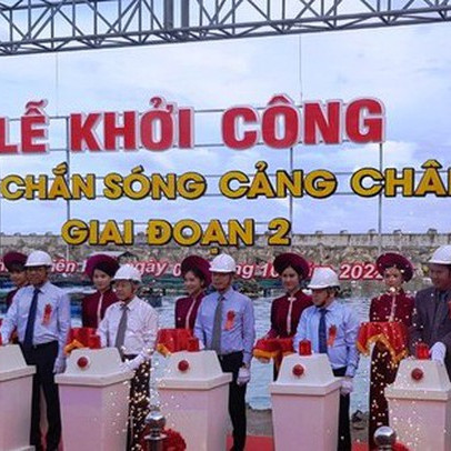 TT-Huế khởi công xây dựng đê biển chắn sóng trị giá 757 tỷ đồng