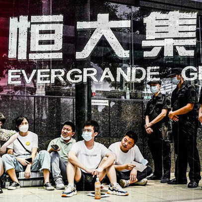 Tuần định mệnh của Evergrande: Khi quốc gia tỷ dân nghỉ lễ trung thu, giới đầu tư toàn cầu căng thẳng theo dõi từng diễn biến, đồng tệ chịu nhiều áp lực
