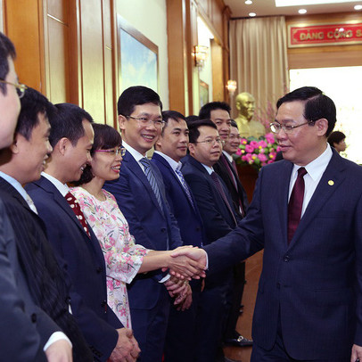 Tuyển dụng cán bộ "siêu Uỷ ban": Trong sáng, tự trọng, trách nhiệm, đảm bảo đủ khả năng xây dựng 1 đề án cải cách hoạt động của tập đoàn, tổng công ty trực thuộc