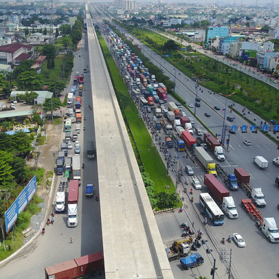 UBND Tp.HCM chỉ đạo đẩy nhanh các dự án giao thông trọng điểm