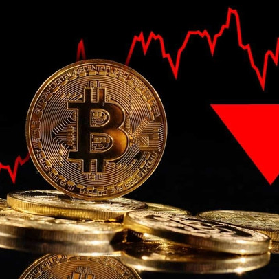 USD giảm khi Fed tăng lãi suất, Bitcoin chạm đáy 18 tháng, vàng tăng mạnh