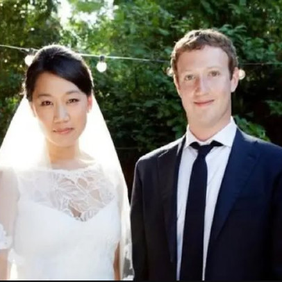 Vài ngày sau khi trở thành tỷ phú đôla, Mark Zuckerberg đã tiêu tiền vào 1 việc không ngờ, được cho là khoản đầu tư 'hời' nhất cuộc đời anh