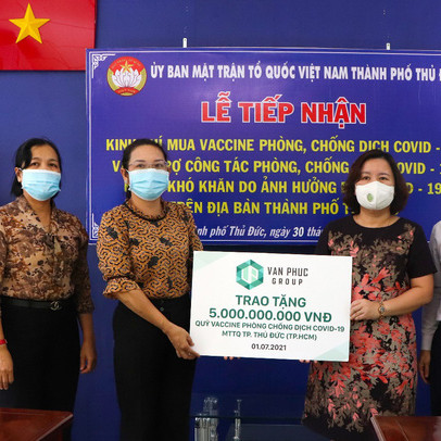 Van Phuc Group ủng hộ 5 tỷ đồng Quỹ Vắc-xin Covid-19