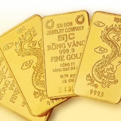 Vàng trong nước và thế giới tiếp tục chênh lệch 21 triệu đồng/lượng