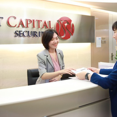 VCI được FiinRatings xếp hạng tín nhiệm ở mức A - với triển vọng ổn định