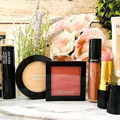 Vì đâu nộp đơn phá sản nhưng cổ phiếu hãng mỹ phẩm Revlon tăng giá gấp 4 lần chỉ sau vài ngày?