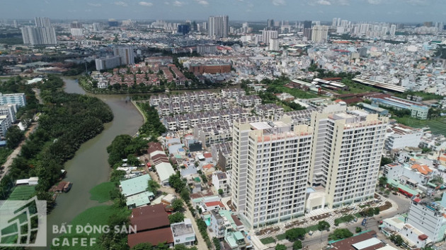 Vì sao bất động sản ven sông hút giới đầu tư? - Ảnh 1.