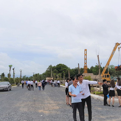 Vì sao đất nền vẫn hút giới đầu tư?