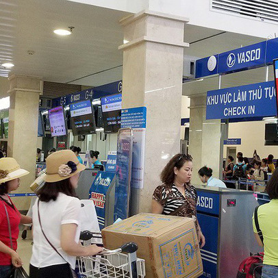 Vì sao Vietnam Airlines đổi hành lý cân sang kiện?