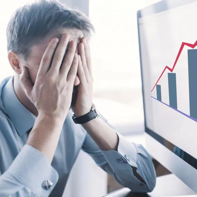 VIC, MSN kéo thị trường giảm sâu, cổ phiếu ngân hàng ngược dòng tăng điểm