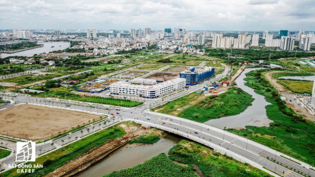 [Video] Toàn cảnh 4 tuyến đường hơn 12.000 tỷ quanh Thủ Thiêm liên quan đến vi phạm của ông Tất Thành Cang - Ảnh 8.