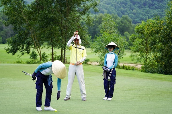  Việt Nam: Nghề két-đi trên sân golf thu nhập bao nhiêu? - Ảnh 2.