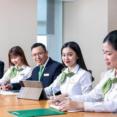 Vietcombank chi 10.700 tỷ cho nhân viên năm 2022, Chủ tịch và Tổng Giám đốc nhận thù lao bao nhiêu?