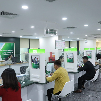 Vietcombank phát mại hàng loạt bất động sản để xử lý nợ