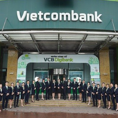 Vietcombank tuyển dụng đợt mới quy mô lớn, độ tuổi giới hạn lên đến 40 và chấp nhận ứng viên bằng trung bình