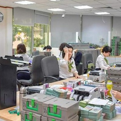 Vietcombank, VietinBank, Agribank vừa tăng mạnh lãi suất huy động thêm hơn 1%/năm