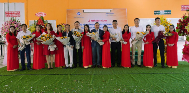 Viettel Construction vừa bàn giao dự án năng lượng mặt trời 10 MWp tại Long An - Ảnh 1.