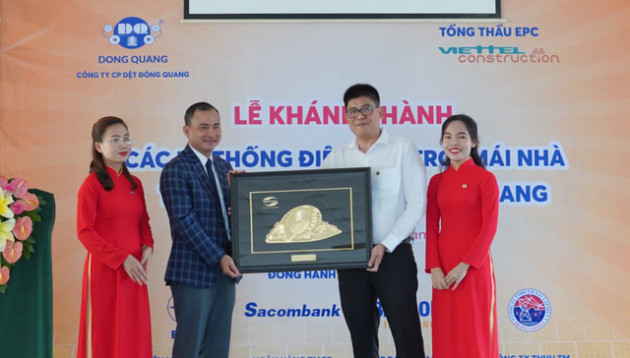 Viettel Construction vừa bàn giao dự án năng lượng mặt trời 10 MWp tại Long An - Ảnh 2.