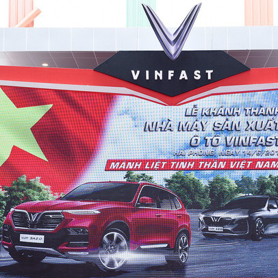 Vingroup chính thức khánh thành nhà máy ô tô VinFast, giao những xe đầu tiên sớm 2 tháng so với cam kết