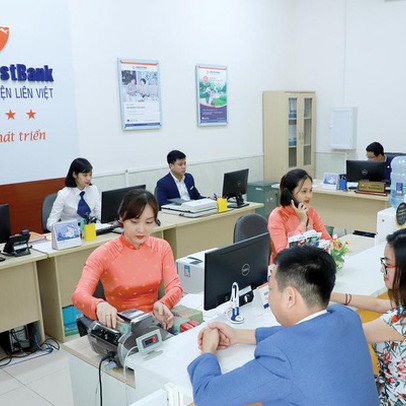 VNPost muốn bán hơn 122 triệu cổ phiếu LPB với giá tối thiểu 28.930 đồng/cp, cao hơn tới 34% giá hiện hành