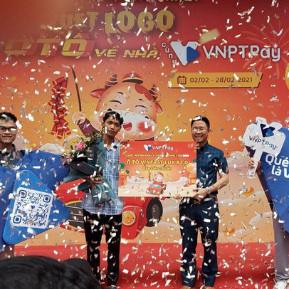 VNPT PAY trao thưởng cho khách hàng trúng ô tô Vinfast LuxA