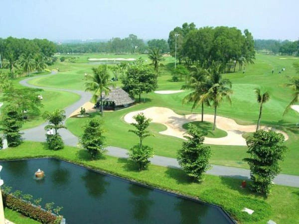 Vụ chuyển nhượng 145 ha đất công: Sân Golf hoạt động trước ngày giao đất? - Ảnh 3.