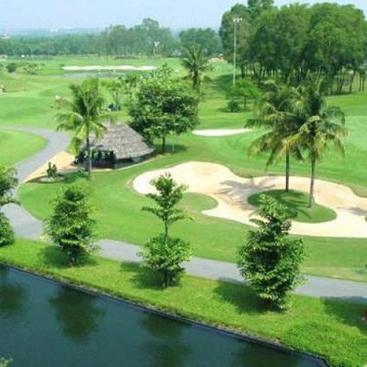 Vụ chuyển nhượng 145 ha đất công: Sân Golf hoạt động trước ngày giao đất?