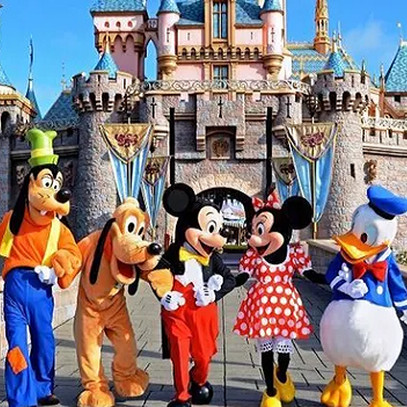 Xây dựng nhiều Disneyland, đầu tư sân golf, giao tư nhân làm bảo tàng... là cách hút khách cho du lịch Việt Nam