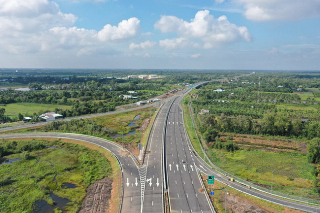 Yếu tố nào để hoàn thành 2.000 km đường cao tốc đến năm 2025?