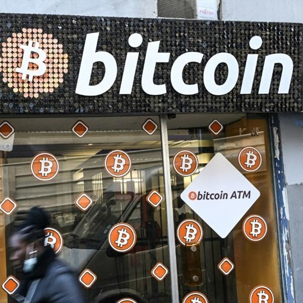 3 nhân vật đình đám khiến bitcoin lao dốcicon