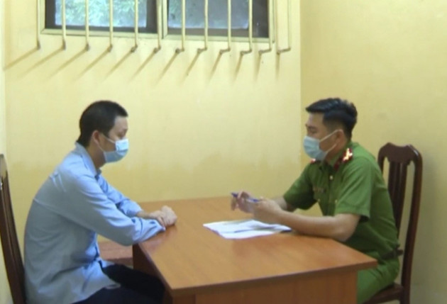 300 cảnh sát đánh sập 4 sàn giao dịch vàng, tiền ảo như thế nào?