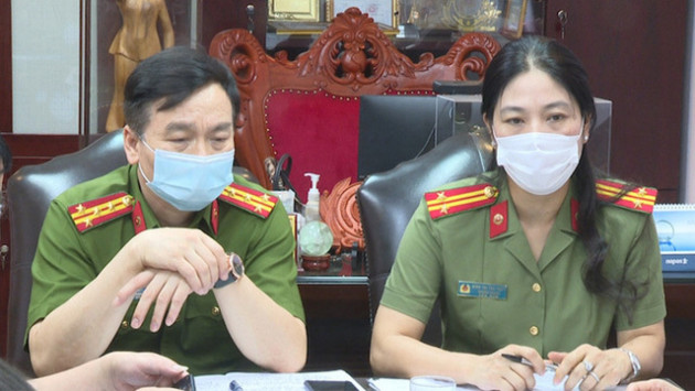 300 cảnh sát đánh sập 4 sàn giao dịch vàng, tiền ảo như thế nào?